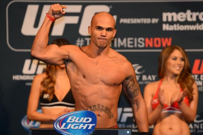 MMA: UFC 181-Hendricks vs Lawler-Weigh Ins